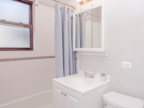 5005 Ashland Ave, Chicago IL 60609-4914 exterior