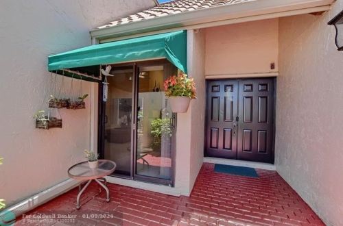 6434 Las Flores Dr, Boca Raton FL  33433-2363 exterior