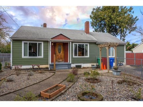 3505 136th Ave, Portland OR  97236-4034 exterior