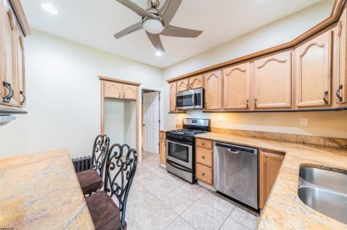 47 Barbour St, Paterson NJ 07508-1421 exterior