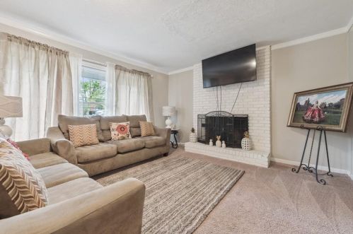 2524 Springdale Dr, Lithonia GA  30078-3766 exterior