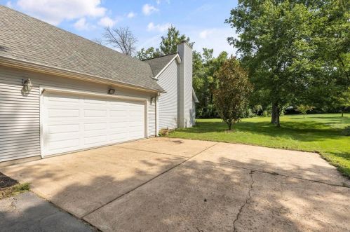 9937 Gerald Dr, Saint Louis MO 63128-1711 exterior