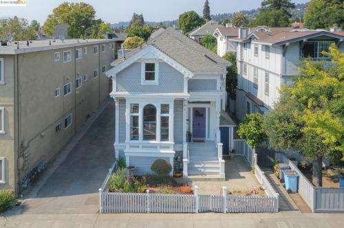 2019 Hearst Ave, Berkeley CA 94709-2175 exterior