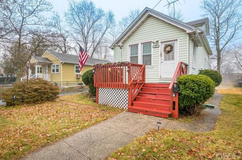 187 Hamilton Blvd, Piscataway, NJ 08854-2939