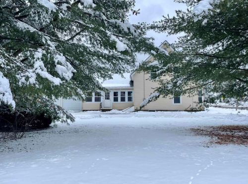 48 Pembroke Rd, Concord NH  03301-5642 exterior