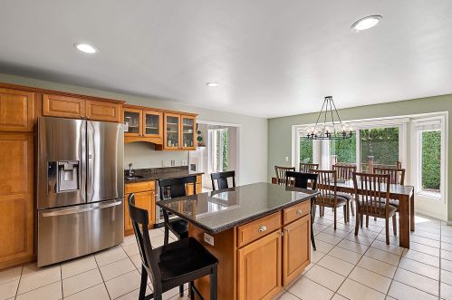 21192 Strawberry Hills Dr, Macomb Township MI 48044-2277 exterior