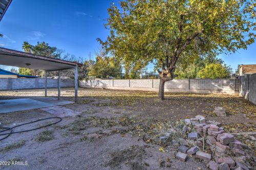 7330 Coolidge St, Phoenix AZ 85015-3845 exterior