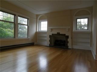 2372 Franklin Ave, Seattle WA  98102-3330 exterior