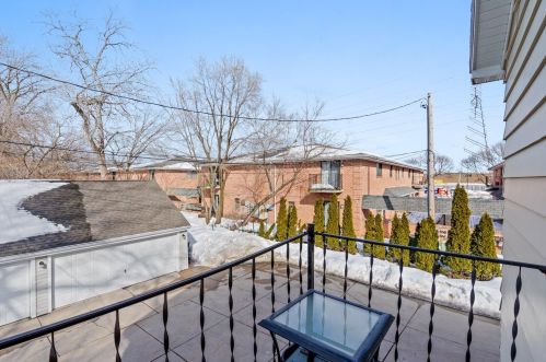 11230 Cleveland Ave, Milwaukee WI 53227-3037 exterior