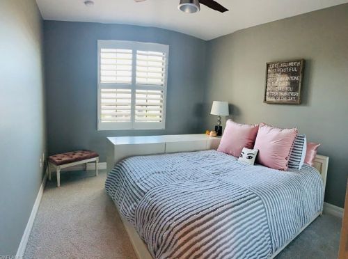 3959 Bering Ct, Naples FL 34119-8644 exterior