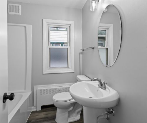 2953 43, Milwaukee WI 53219-3402 exterior