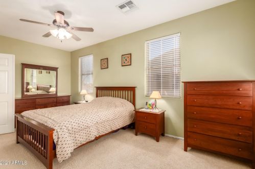 1773 San Carlos Pl, Chandler AZ 85249-2027 exterior