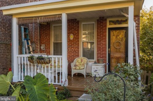 402 Olive St, Media PA 19063-2812 exterior