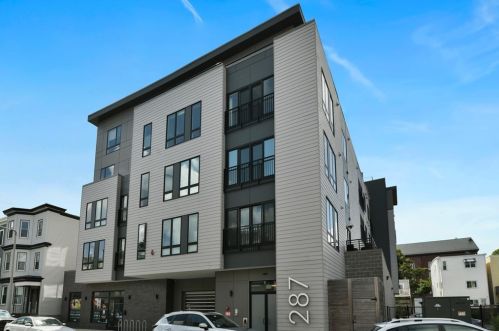 287 Maverick St, Boston MA  02128-2311 exterior