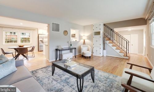 8428 Cherry Vly Ln, Alexandria VA 22309-2100 exterior