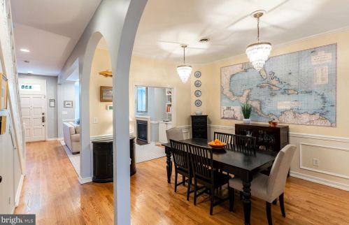 238 10th St, Washington DC  20002-6214 exterior