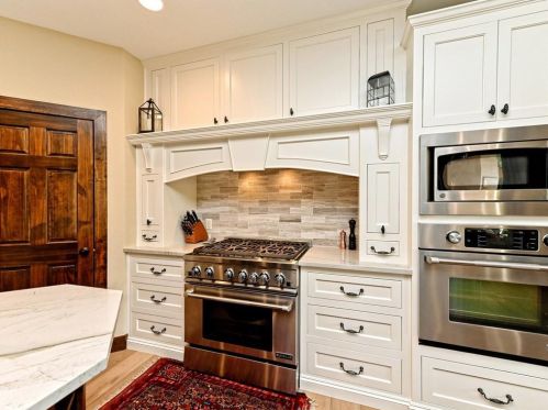 1501 Cyn Edge Dr, Austin TX 78733-2000 exterior