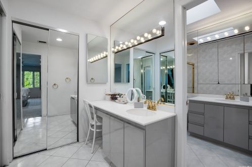 15 Long Acre Ln, Huntington Station NY 11746-7926 exterior