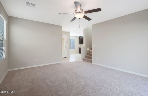 8029 Albeniz Pl, Phoenix AZ  85043 exterior