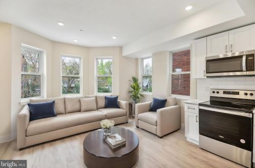 3323 16th St, Philadelphia, PA 19140-4902