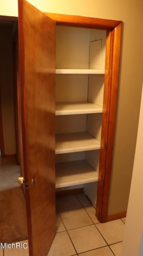 3821 Ellen St, Meskegon MI 49444-4067 exterior