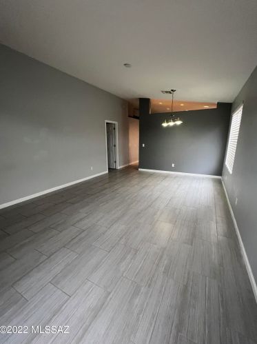 11331 Gray Boulder Ct, Tucson, AZ 85737-4612