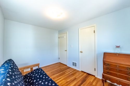 26 Elmview Cir, Dover NH 03820-4110 exterior