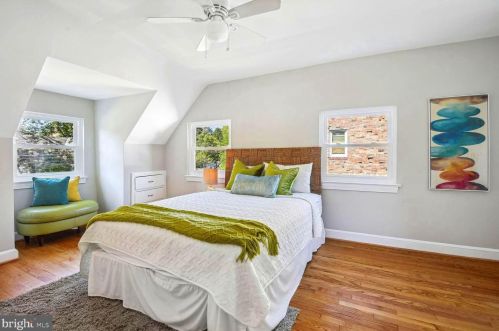 7413 Wildwood Dr, Silver Spring MD 20912-7441 exterior