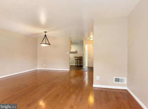 1758 Westwind Way, Mc Lean VA 22102-1612 exterior