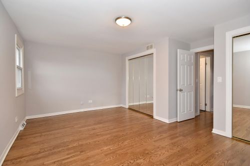 6657 Olmsted Ave, Chicago IL 60631-1335 exterior