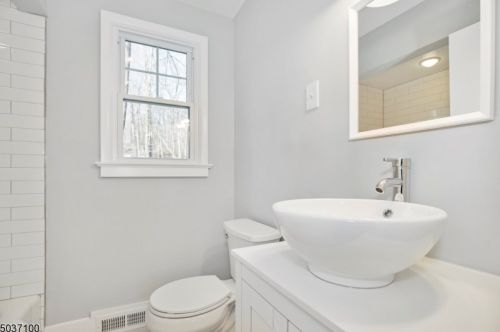 67 Shawnee Trl, Wharton NJ  07885-2925 exterior