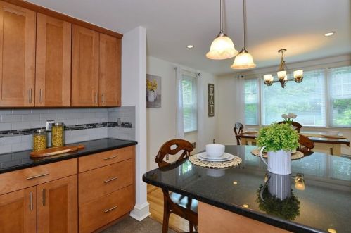 41 4th St, Providence RI 02906-3756 exterior