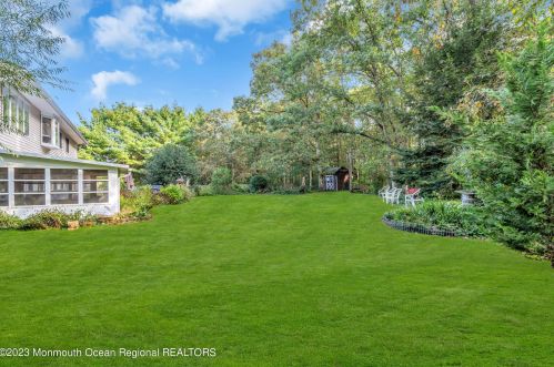 442 Frank Applegate Rd, Jackson Twp NJ 08527-2454 exterior