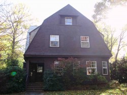 32 Fisher Ave, Newton, MA 02461-1117