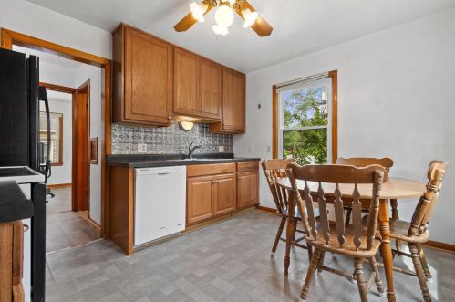 2954 55, Milwaukee WI 53219-3348 exterior