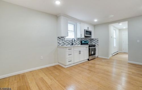 129 Brookside Ave, Irvington NJ  07111-3355 exterior