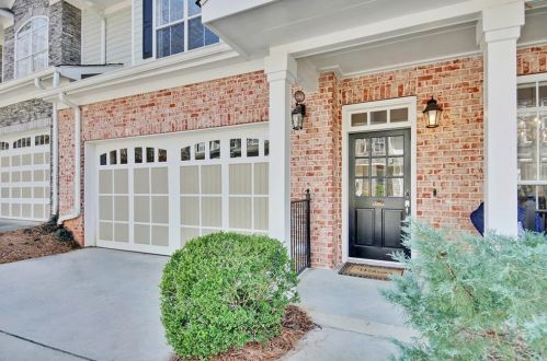 1207 Glenridge Pl, Atlanta, GA 30342-5009