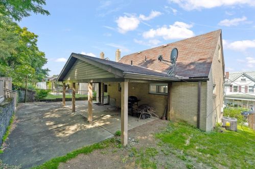 2107 Plainview Ave, Pittsburgh PA 15226-1545 exterior