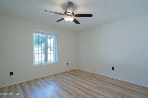 5716 Grant Rd, Tucson AZ 85712-2341 exterior