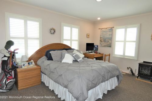 3031 Rte 35, Lavallette NJ 08735-1929 exterior