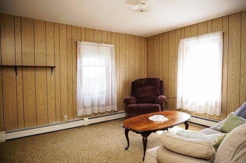 547 Riverside Ave, Torrington CT 06790-4841 exterior