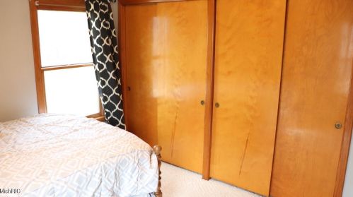 3821 Ellen St, Meskegon MI 49444-4067 exterior