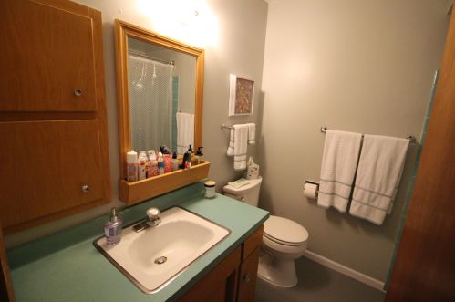 5725 89th St, Milwaukee WI  53225-2810 exterior