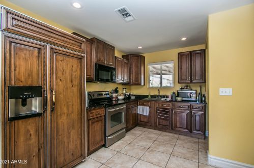 430 42nd St, Phoenix AZ 85032-1403 exterior