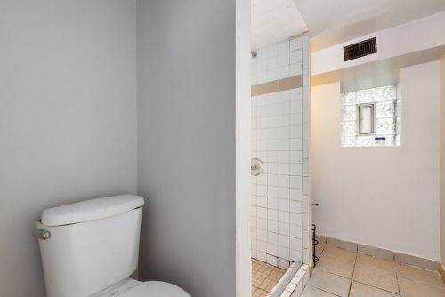 1302 Komensky Ave, Chicago IL 60623-1232 exterior