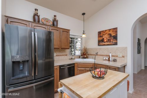 38168 Silverwood Dr, Tucson AZ 85739-1003 exterior