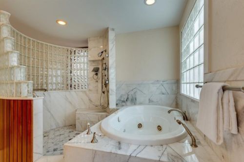 1289 Beech Vly Rd, Atlanta GA 30306-3123 exterior