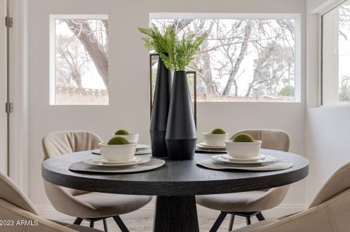 1121 Bethany Home Rd, Phoenix AZ  85014-2229 exterior