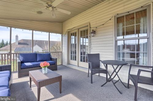 1110 Cord Dr, Hummelstown PA 17036-6815 exterior