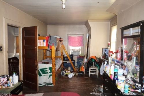 184 9th St, Newark NJ  07107-1489 exterior